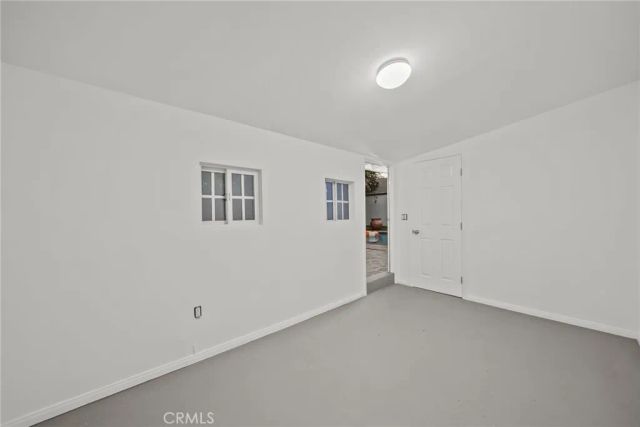 11048 Blix, West Toluca Lake, CA 91602