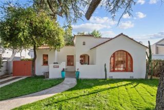 11048 Blix, West Toluca Lake, CA 91602