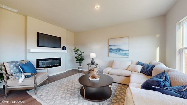 812 2nd Street NE, Altoona, IA 50009