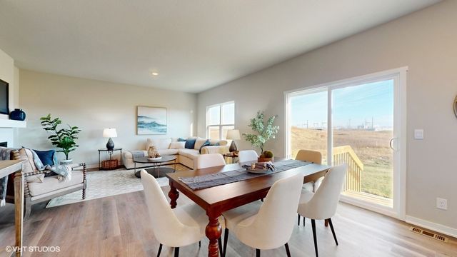 812 2nd Street NE, Altoona, IA 50009