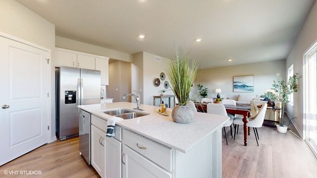 812 2nd Street NE, Altoona, IA 50009