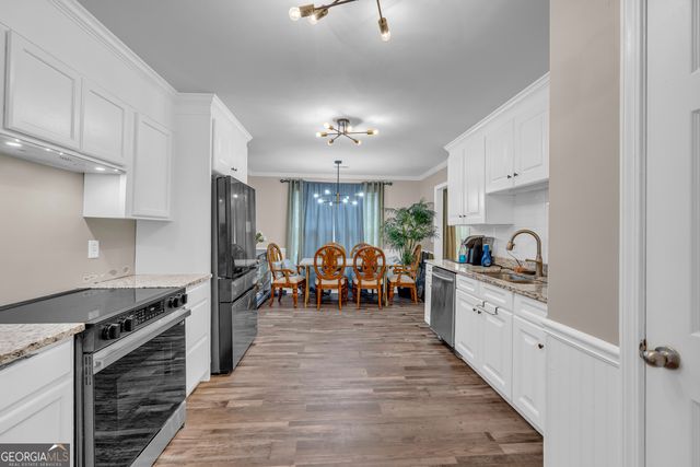 105 Hidden Lake Court, Hull, GA 30646