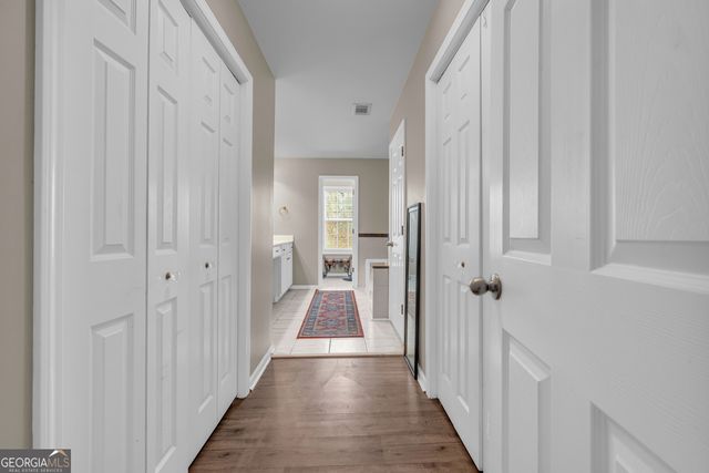105 Hidden Lake Court, Hull, GA 30646