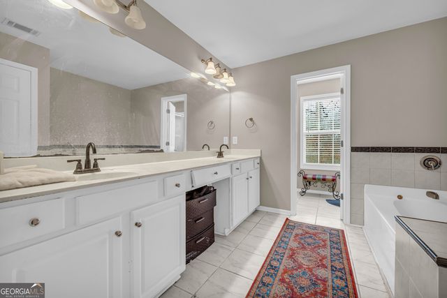 105 Hidden Lake Court, Hull, GA 30646