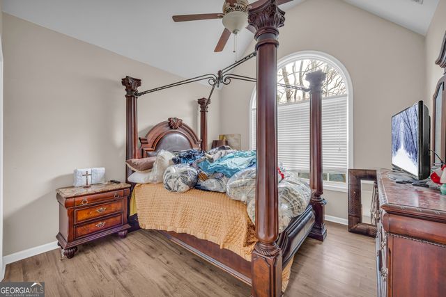 105 Hidden Lake Court, Hull, GA 30646