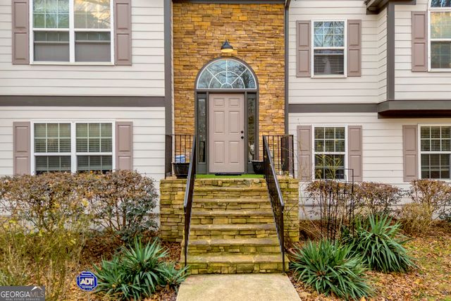 105 Hidden Lake Court, Hull, GA 30646