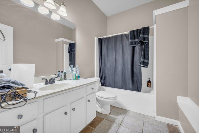 105 Hidden Lake Court, Hull, GA 30646