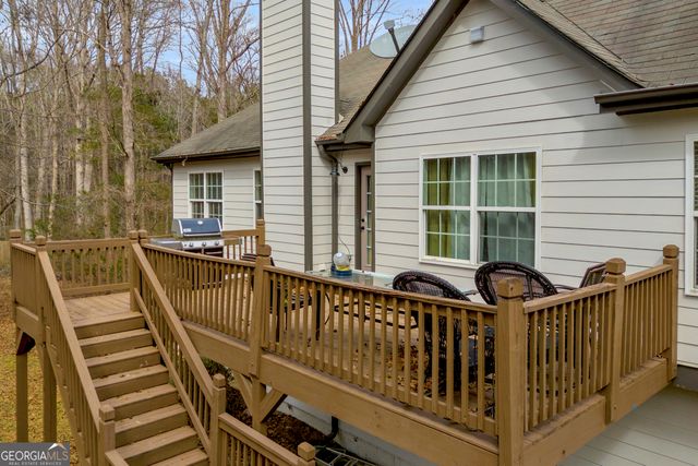 105 Hidden Lake Court, Hull, GA 30646