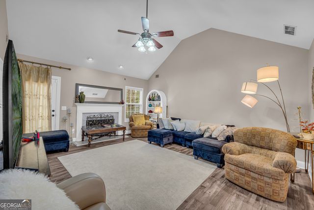 105 Hidden Lake Court, Hull, GA 30646