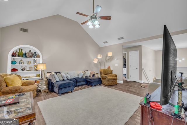 105 Hidden Lake Court, Hull, GA 30646