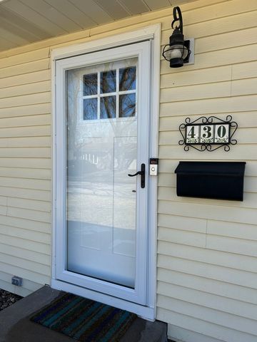 430 26th Avenue, East Moline, IL 61244