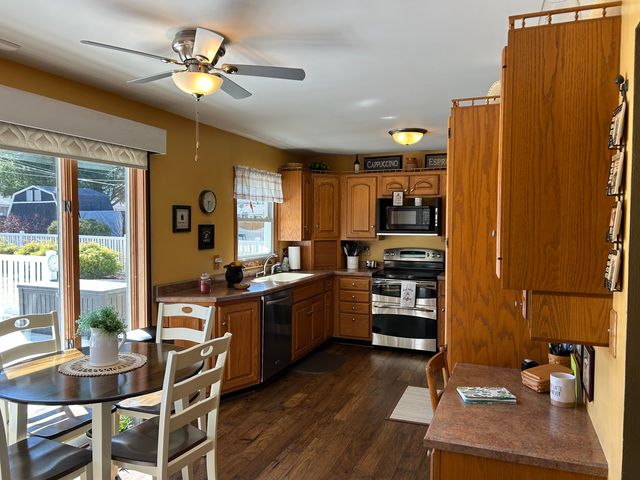 430 26th Avenue, East Moline, IL 61244