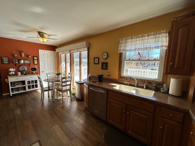 430 26th Avenue, East Moline, IL 61244