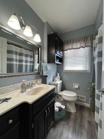 430 26th Avenue, East Moline, IL 61244