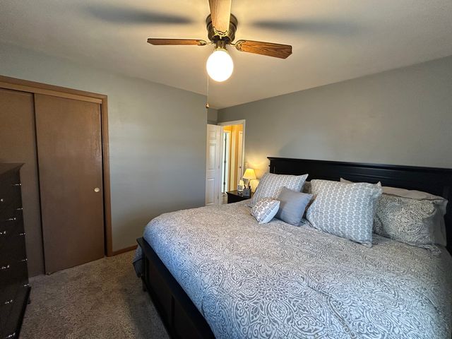 430 26th Avenue, East Moline, IL 61244