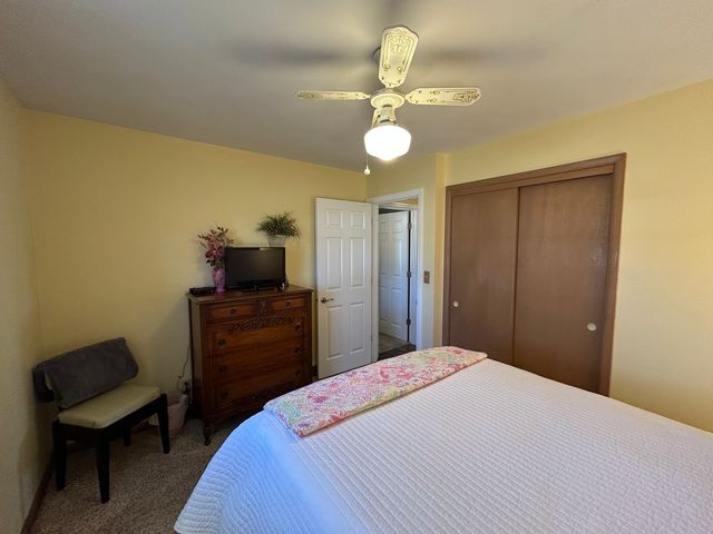 430 26th Avenue, East Moline, IL 61244