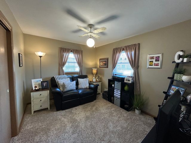 430 26th Avenue, East Moline, IL 61244