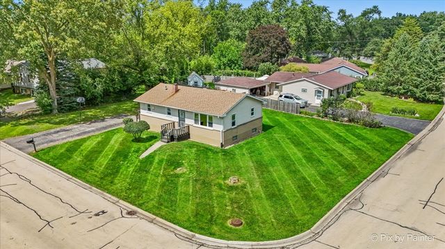 239 Vista Road, Lake Zurich, IL 60047