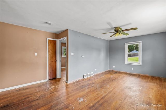 239 Vista Road, Lake Zurich, IL 60047
