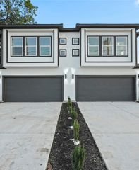 1407 Barry Avenue, Dallas, TX 75223