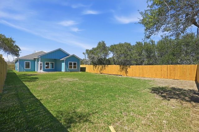 741 S 10th, Aransas Pass, TX 78336