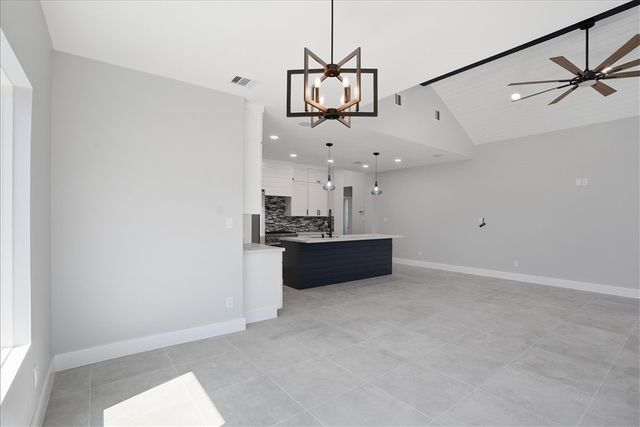 741 S 10th, Aransas Pass, TX 78336