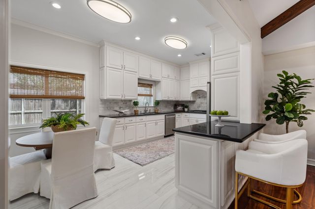 506 Briar Hill Drive, Houston, TX 77042