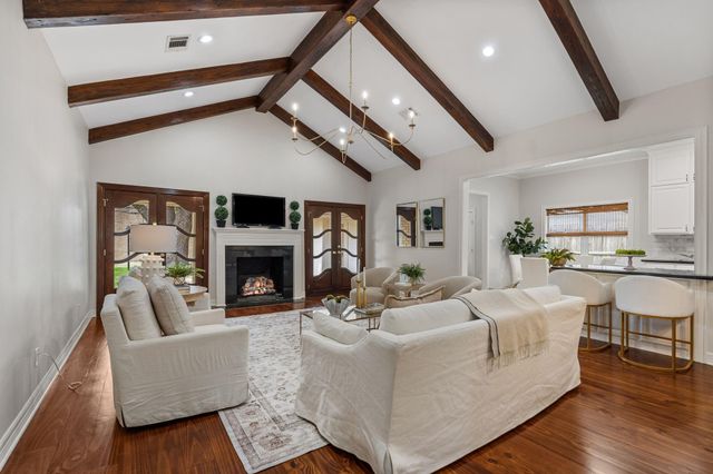 506 Briar Hill Drive, Houston, TX 77042