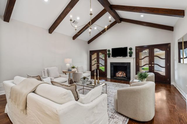 506 Briar Hill Drive, Houston, TX 77042
