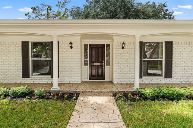 506 Briar Hill Drive, Houston, TX 77042
