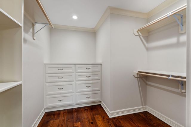 506 Briar Hill Drive, Houston, TX 77042