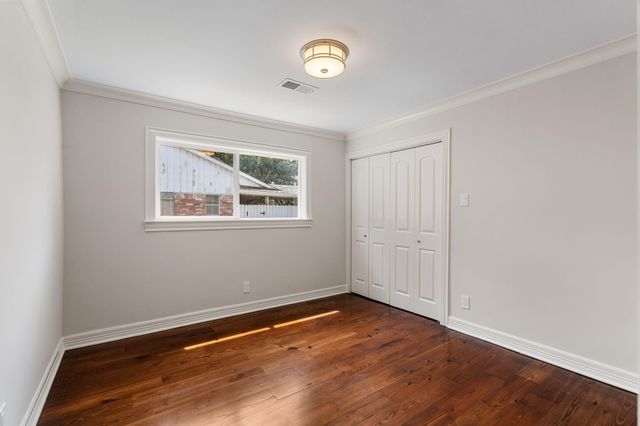 506 Briar Hill Drive, Houston, TX 77042