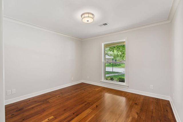 506 Briar Hill Drive, Houston, TX 77042