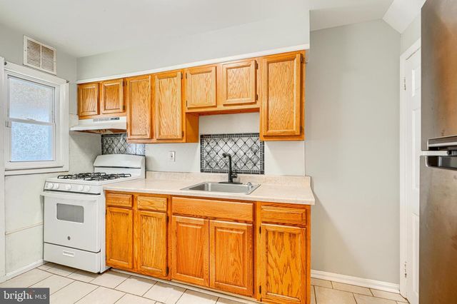 2073 JASMINE, Baltimore, MD 21222