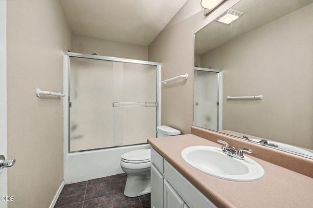 935 Cypress Point Loop, Ashland, OR 97520