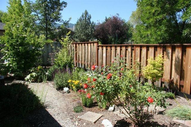 935 Cypress Point Loop, Ashland, OR 97520