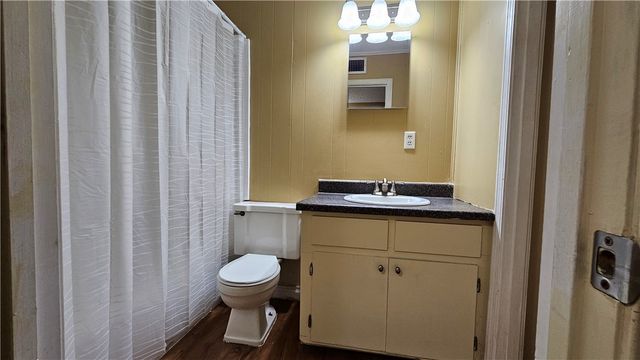 1111 Avenue 4 NE, Atkins, AR 72823