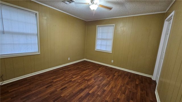 1111 Avenue 4 NE, Atkins, AR 72823