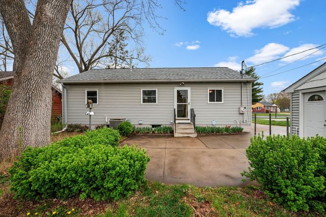 2129 Ericon Drive, Brooklyn Center, MN 55430