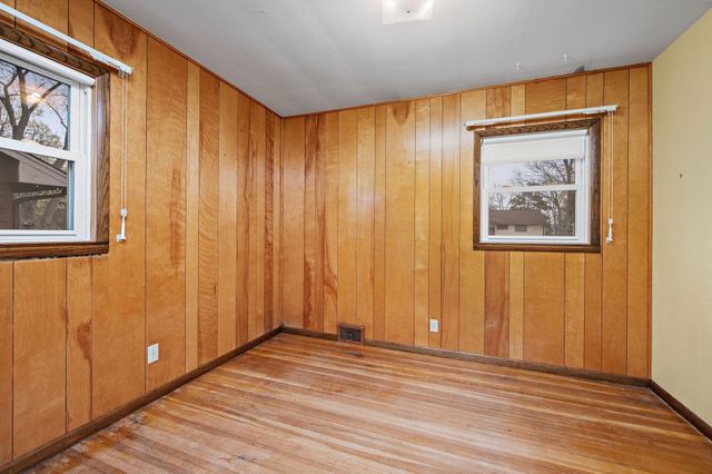 2129 Ericon Drive, Brooklyn Center, MN 55430