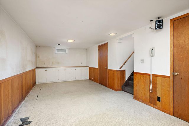 2129 Ericon Drive, Brooklyn Center, MN 55430