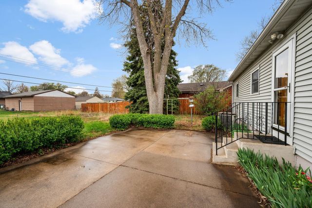 2129 Ericon Drive, Brooklyn Center, MN 55430