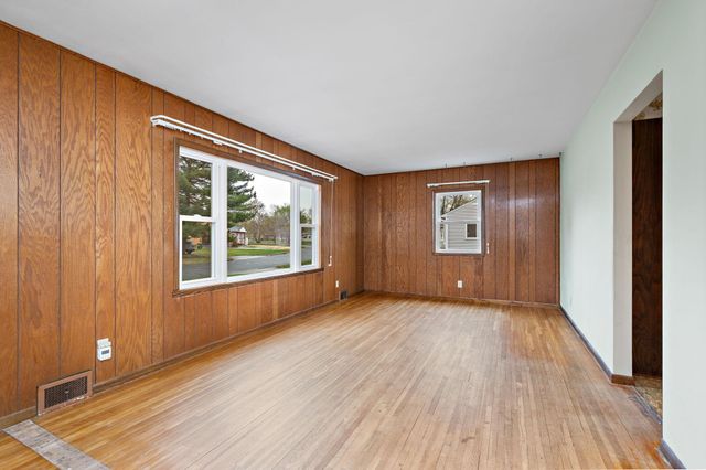 2129 Ericon Drive, Brooklyn Center, MN 55430