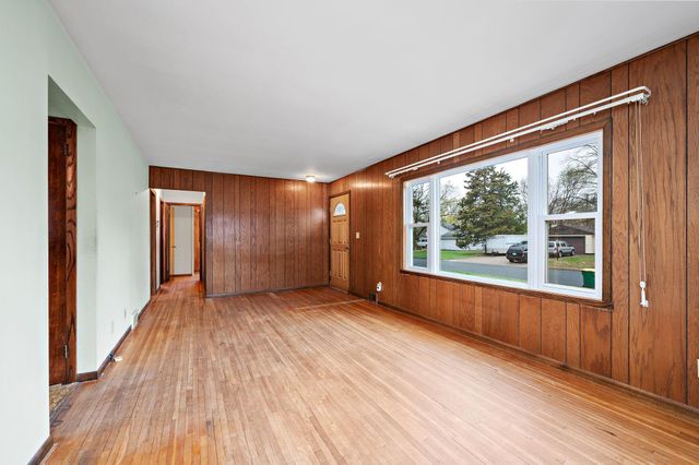 2129 Ericon Drive, Brooklyn Center, MN 55430