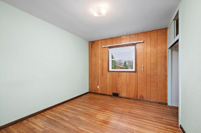 2129 Ericon Drive, Brooklyn Center, MN 55430