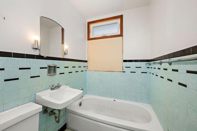 2129 Ericon Drive, Brooklyn Center, MN 55430