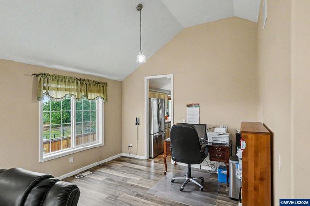 813 SW 8th St, Sublimity, OR 97385