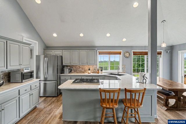 813 SW 8th St, Sublimity, OR 97385