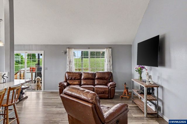 813 SW 8th St, Sublimity, OR 97385
