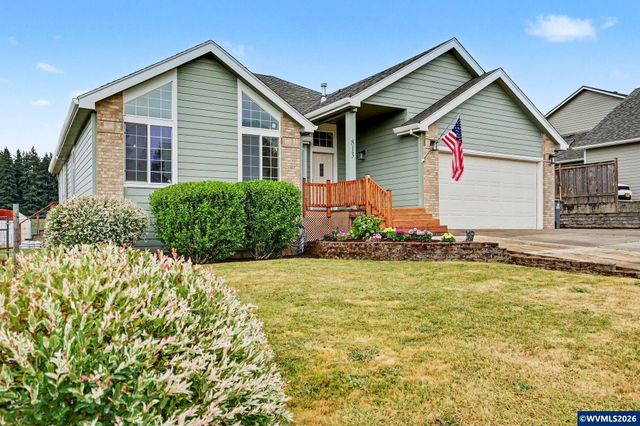 813 SW 8th St, Sublimity, OR 97385